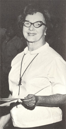 Elizabeth Moses from Camden High School Purple and Gold Yearbook 1969