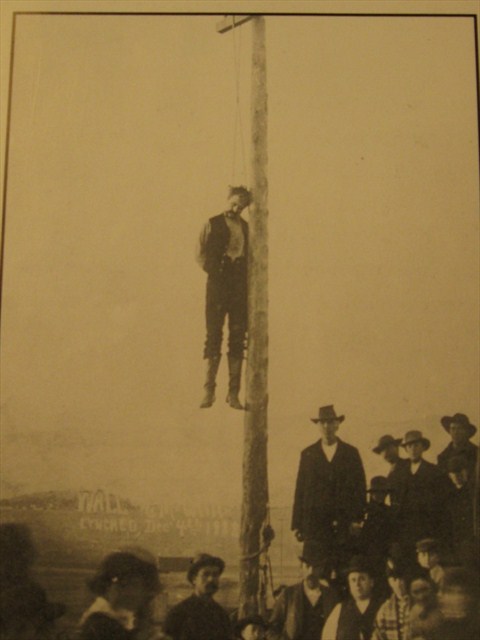 Photo of the Lynching of George Witherell, December 4, 1888