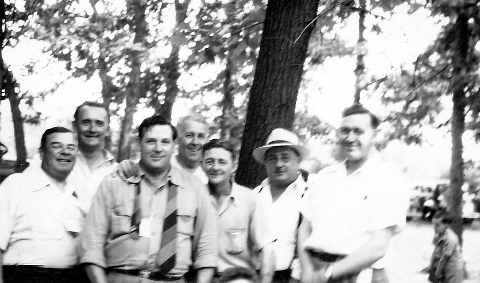 John H. Taylor and neighborhood friends, April 3, 1947