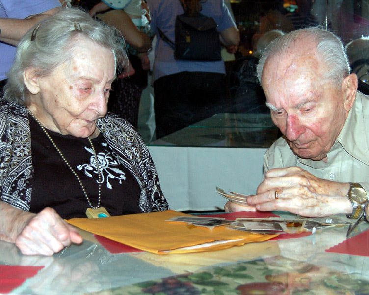 Cohen family reunion photo, July 30, 2006