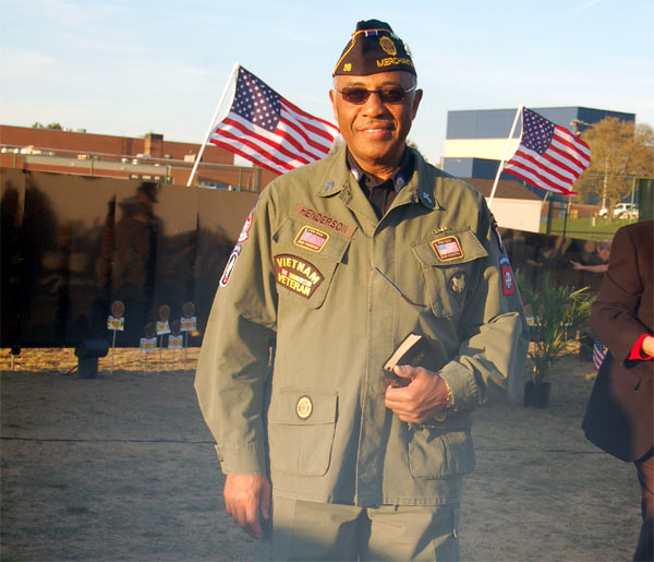 Commander Bernie Henderson giving the invocation at The Moving Wall, April 17, 2009