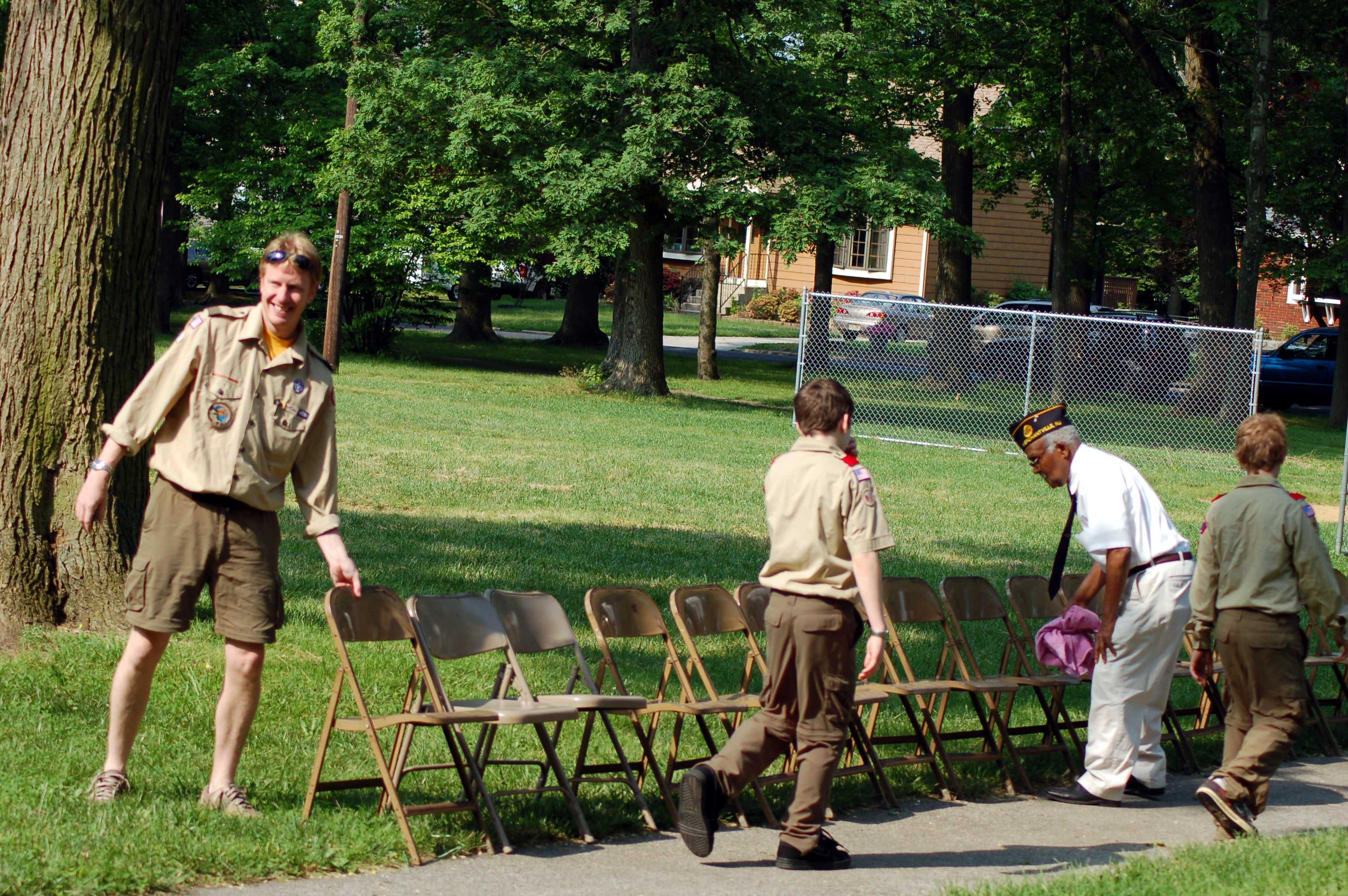 Memorial Day ceremony at Wellwood Memorial Park