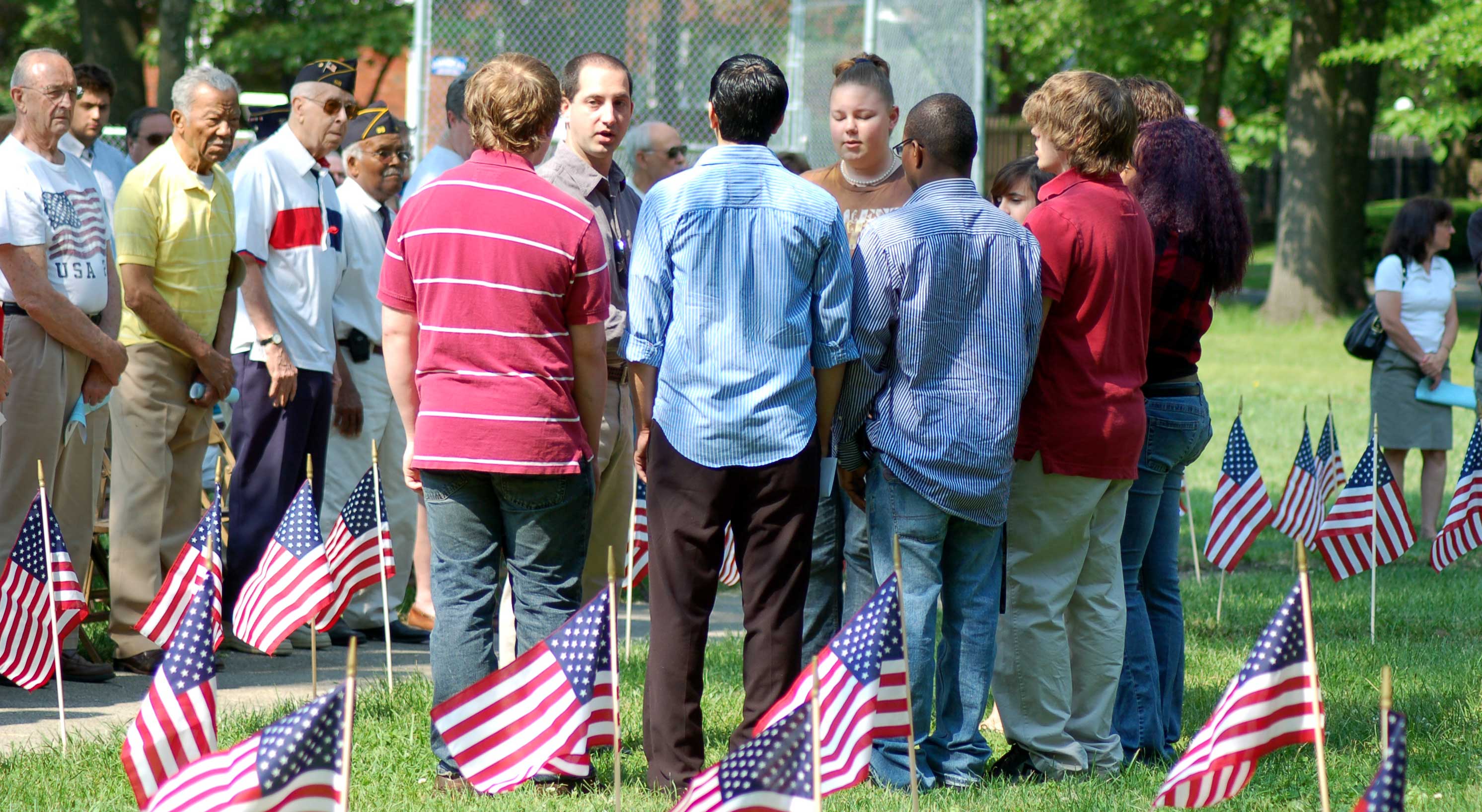 Memorial Day ceremony at Wellwood Memorial Park