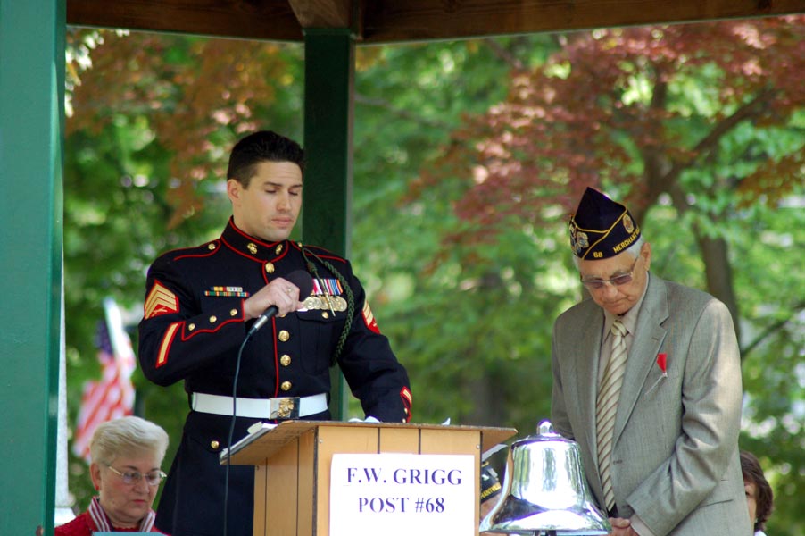 Memorial Day ceremony at Wellwood Memorial Park