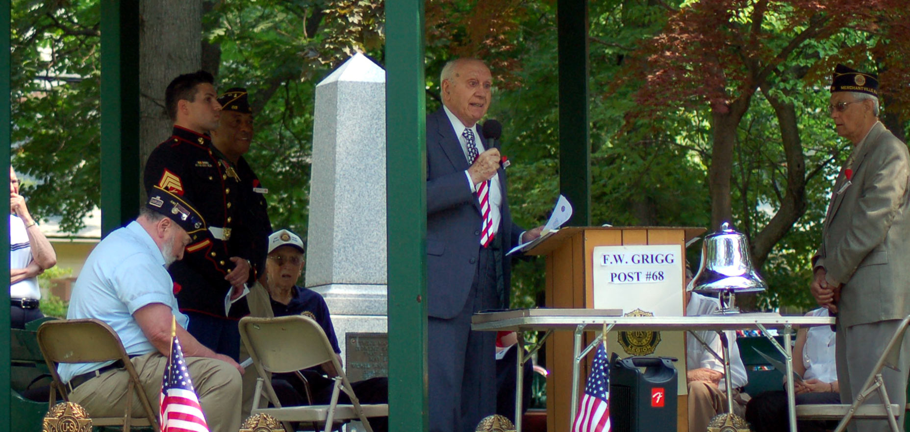 Memorial Day ceremony at Wellwood Memorial Park