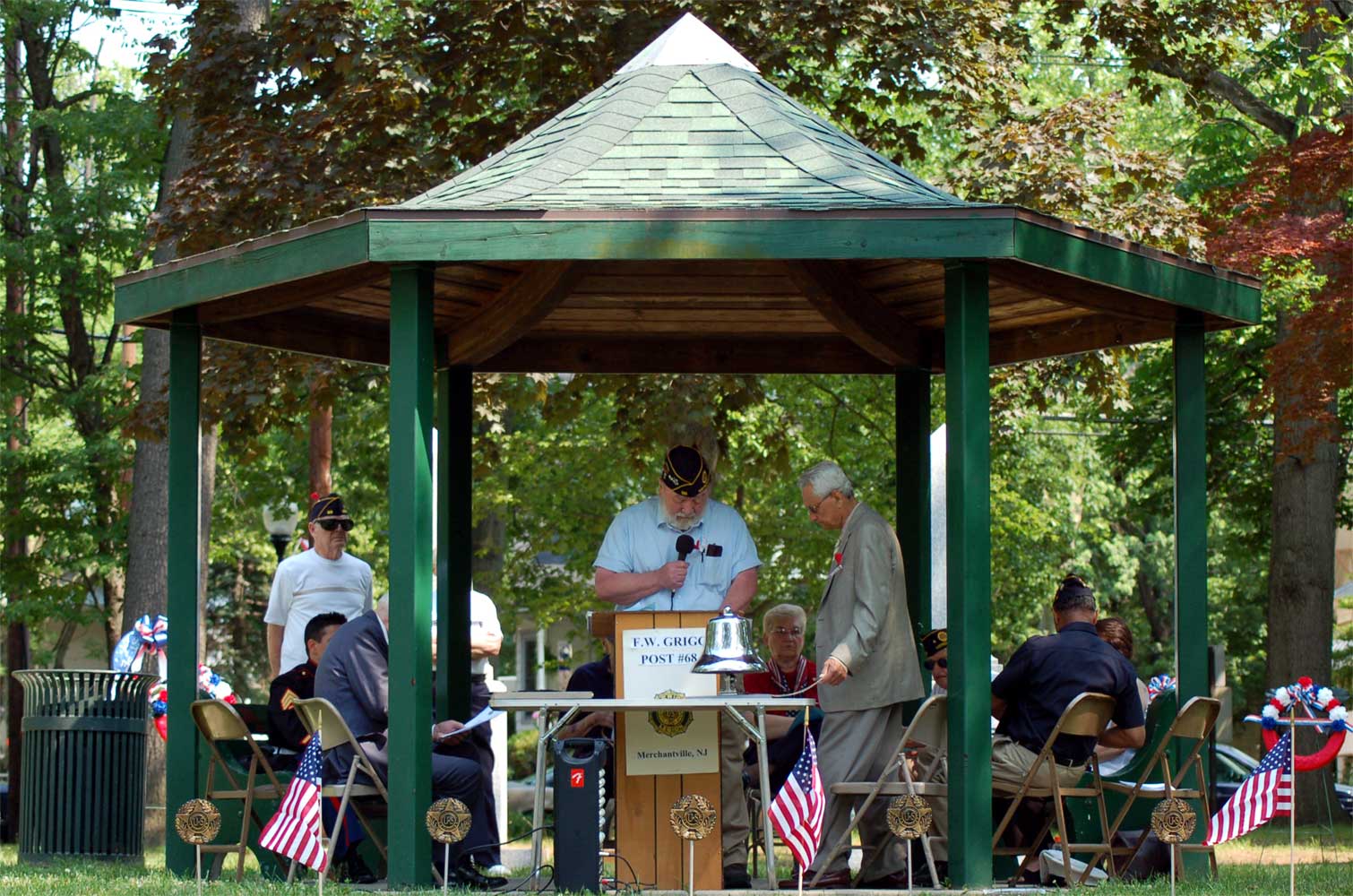 Memorial Day ceremony at Wellwood Memorial Park