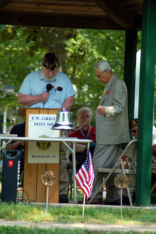 Memorial Day ceremony at Wellwood Memorial Park