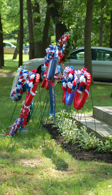 Memorial Day ceremony at Wellwood Memorial Park